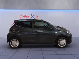 TOYOTA Aygo 5p 1.0 x-clusiv